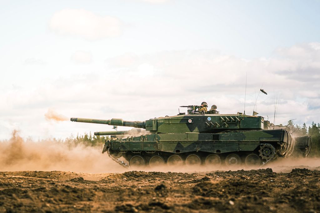 Leopard 2A4-taistelupanssarivaunu Pohjankankaan ampuma- ja harjoitusalueella.