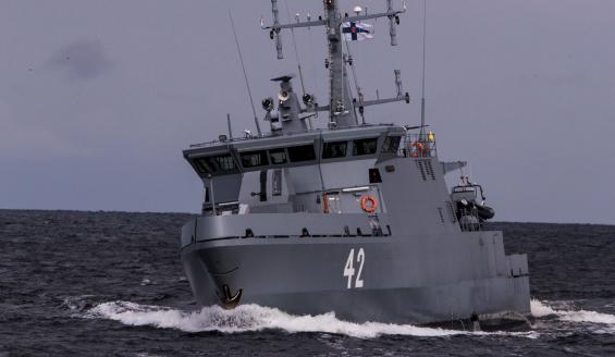 Mine Hunter Coastal, MHC Vahterpää on the sea.