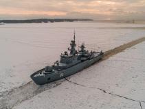 Coastal Fleet rehearses winter operations