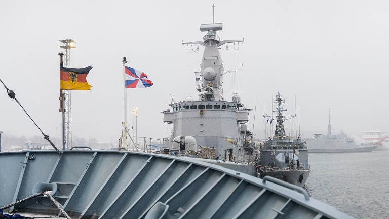 Allierades fartyg i Åbo hamn.